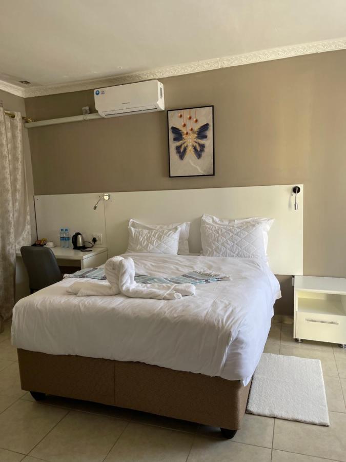 Legends Executive Lodge Choma Extérieur photo